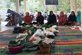 Kondangan Rasul Dusun Kerdon